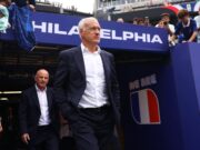 Didier Deschamps falha último jogo da fase de grupos devido ao falecimento da mãe