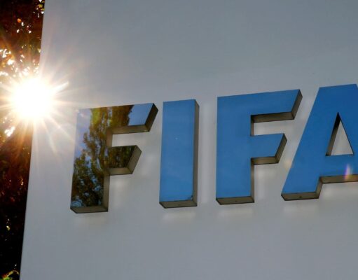 Infantino dá 53 dias às federações e promete até 40 milhões de dólares para aprovar novo modelo comercial do Mundial