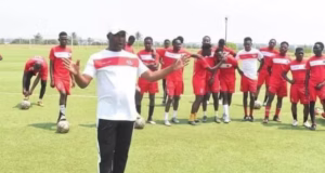 Treinador Manuel Casimiro é proibido de acessar instalações do Matchedje de Maputo devido a comportamento antidesportivo